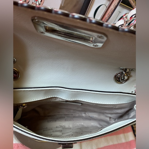 MICHAEL BY MICHAEL KORS PURSE - Picture 12 of 17